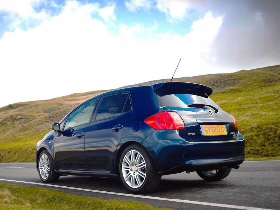  Toyota Auris SR 5-Door 2008 года  (UK) (фото 3 из 9)